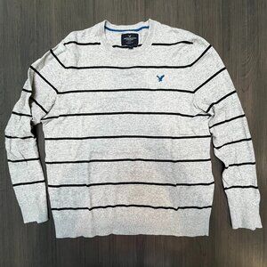 American Eagle Mens striped classic fit sweater gray and navy blue stripes Large